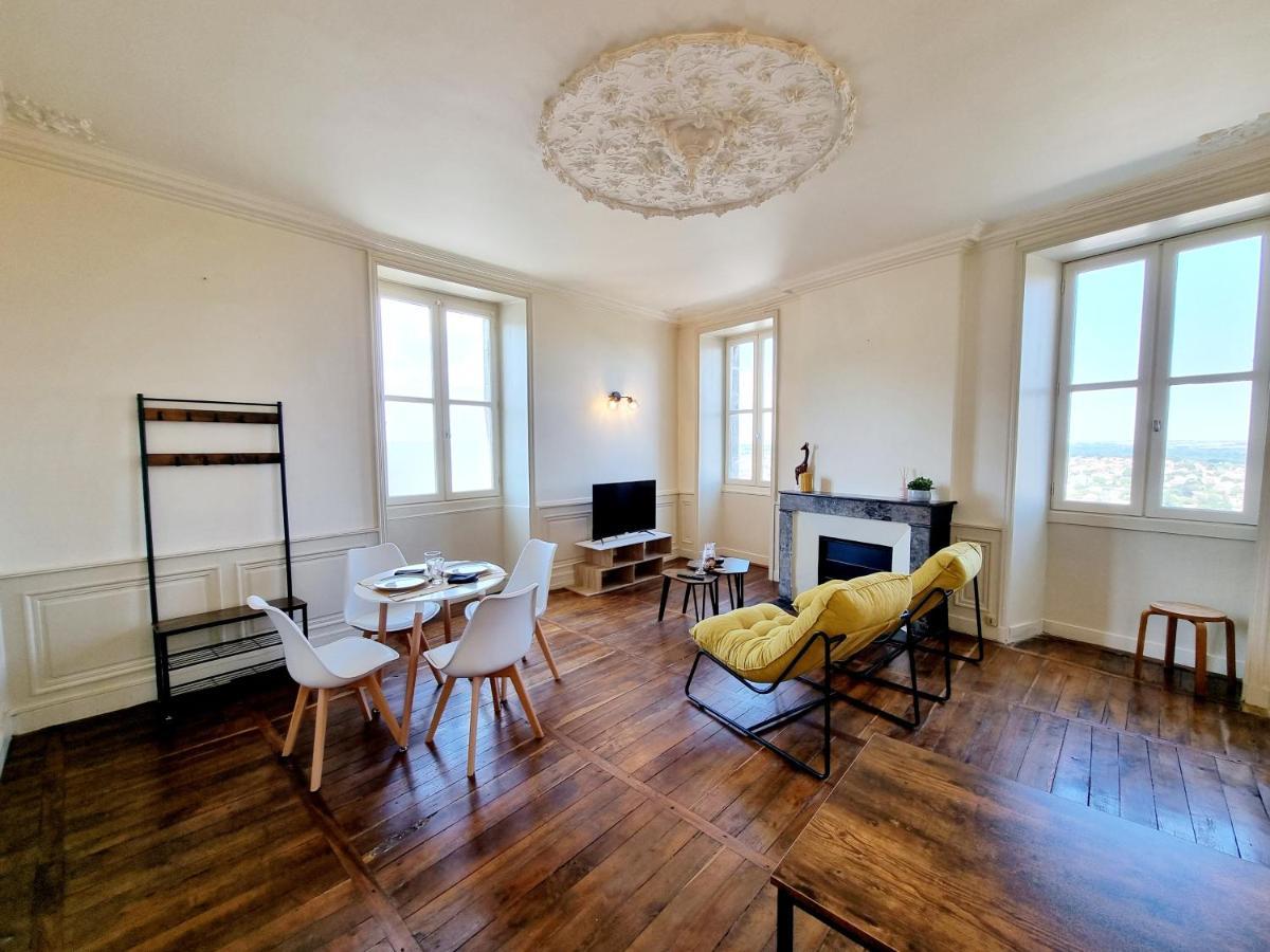 Superbe T2 Lumineux Avec Fibre Angoulême Exterior foto