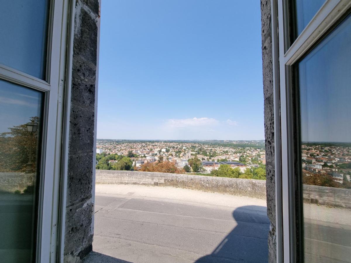 Superbe T2 Lumineux Avec Fibre Angoulême Exterior foto